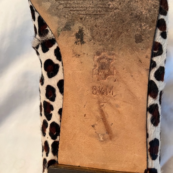 Micheal Kors Calf flat shoes 8.5M - Picture 2 of 5